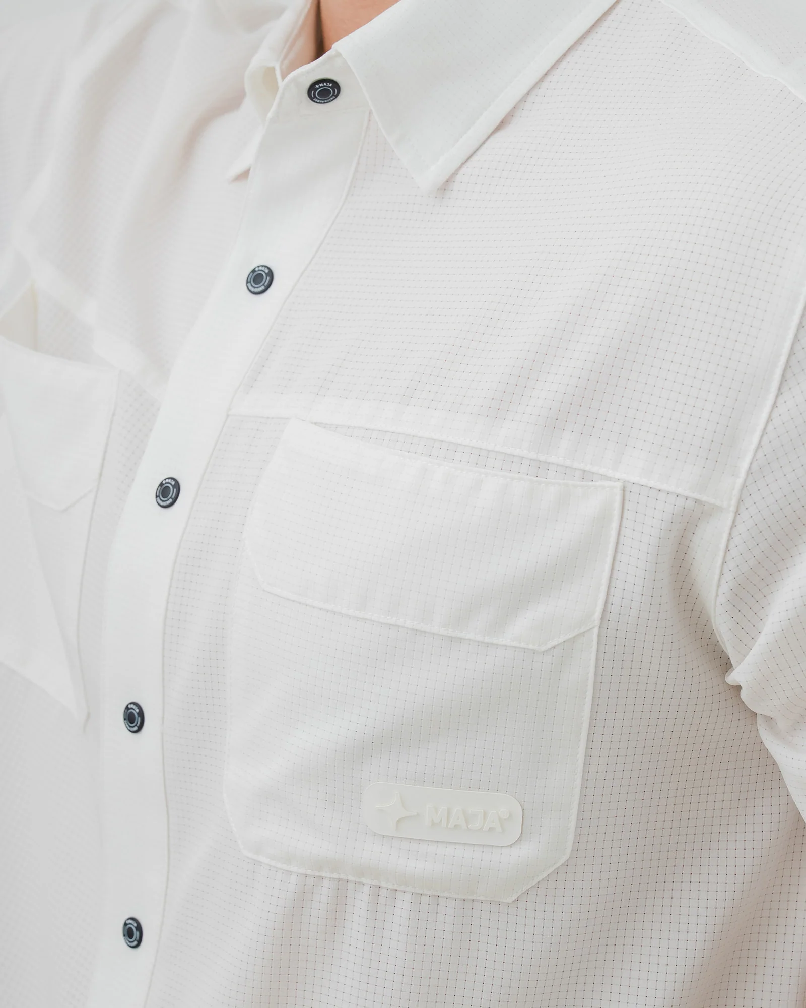 Camisa MAJA® Grand Prix Edición Checo Pérez - Image 3