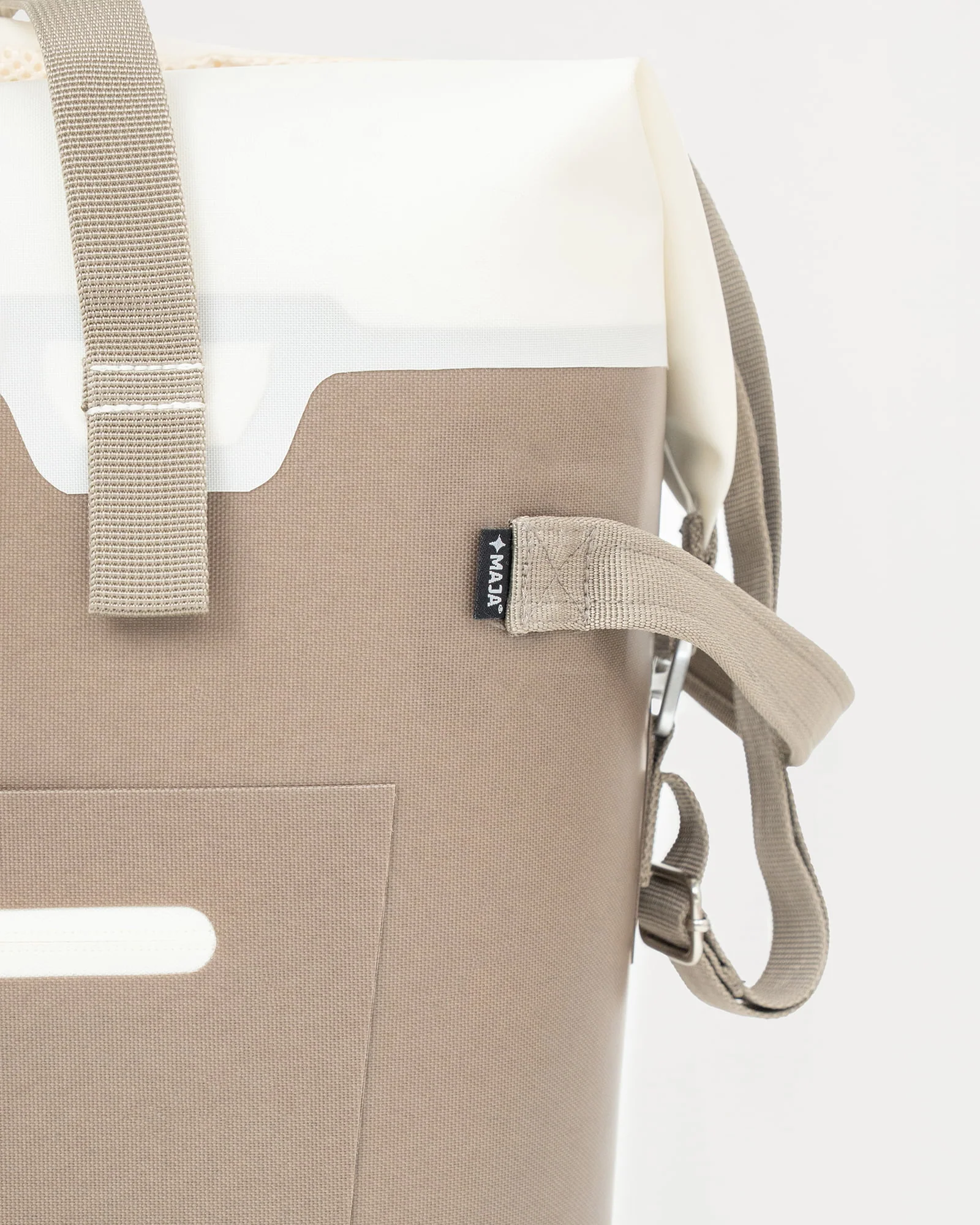 Hielera Tipo Bolsa MAJA® Ónix 25 L - Image 4