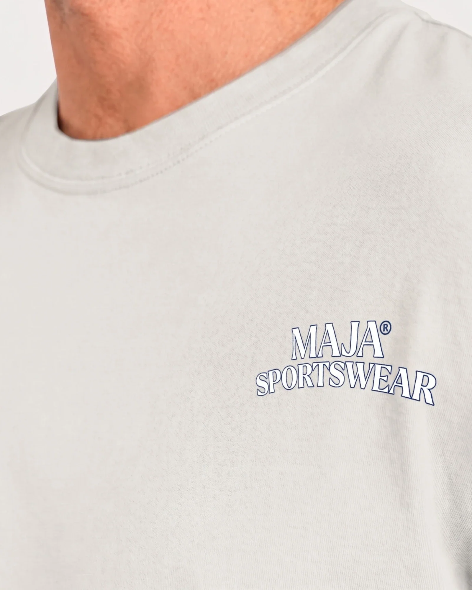 Playera Gráfica MAJA® Aventura - Image 13