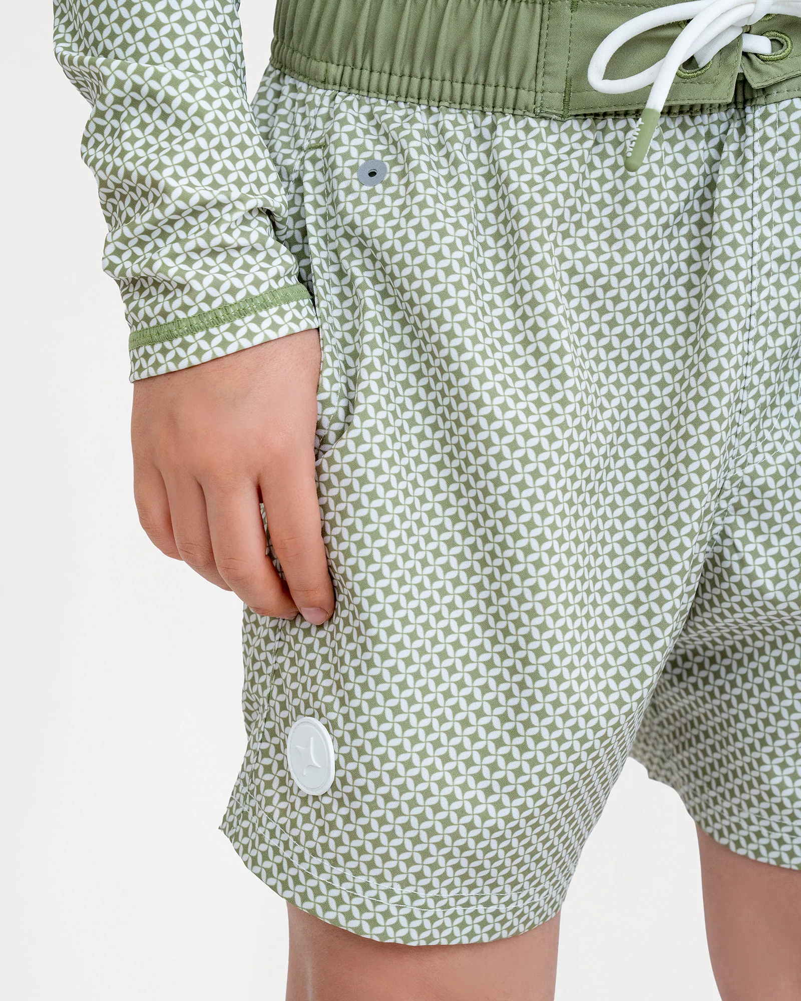 Set Playera Performance y Boardshort MAJA® KIDS - Image 14